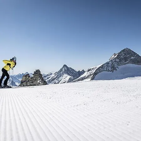 Maximilian Appartement Tux