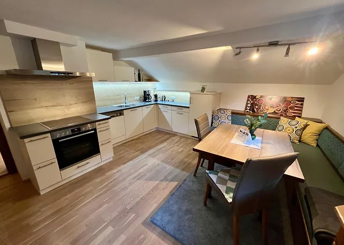 Apartament Maximilian *